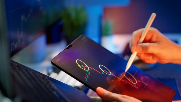 Quelles techniques pour créer des animations faciales hyper-réalistes dans les jeux de réalité virtuelle?